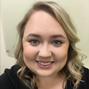 Meet your Posher, Amberly